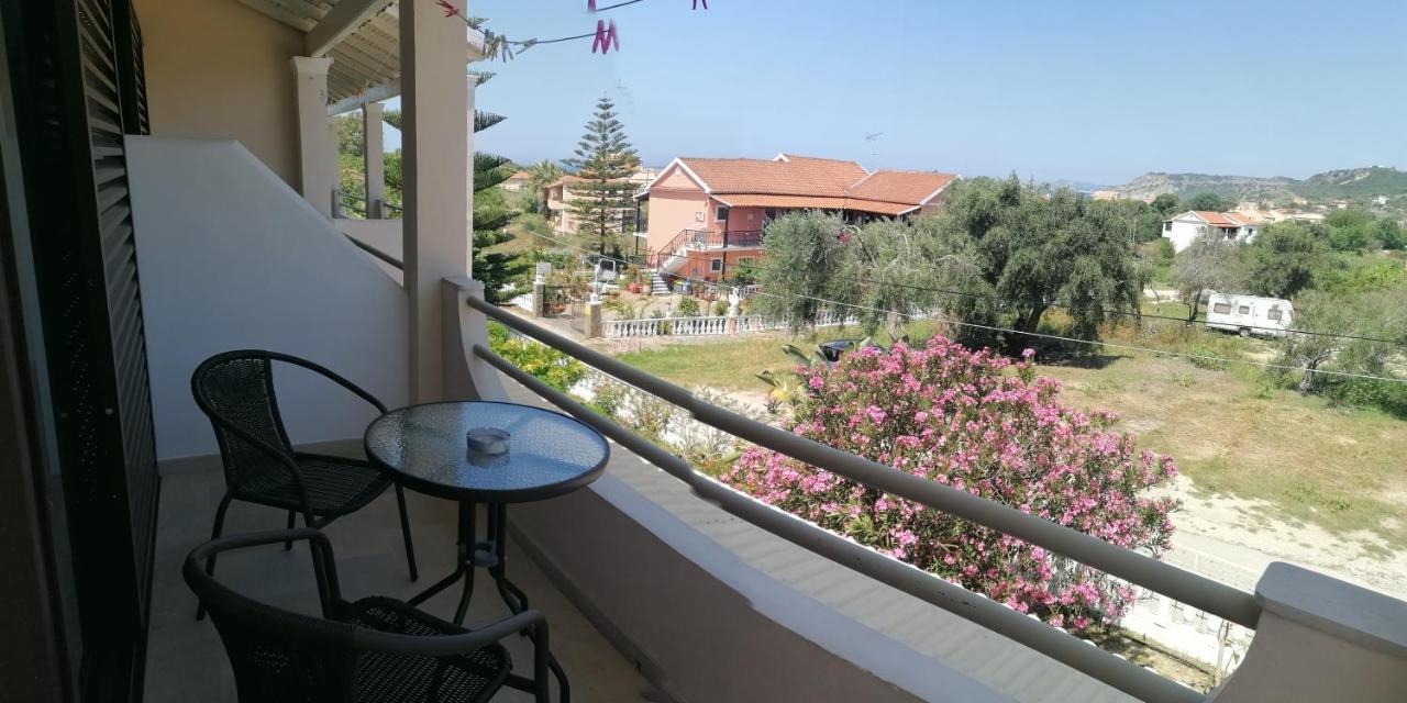 Makis Apartments 아릴라스 외부 사진