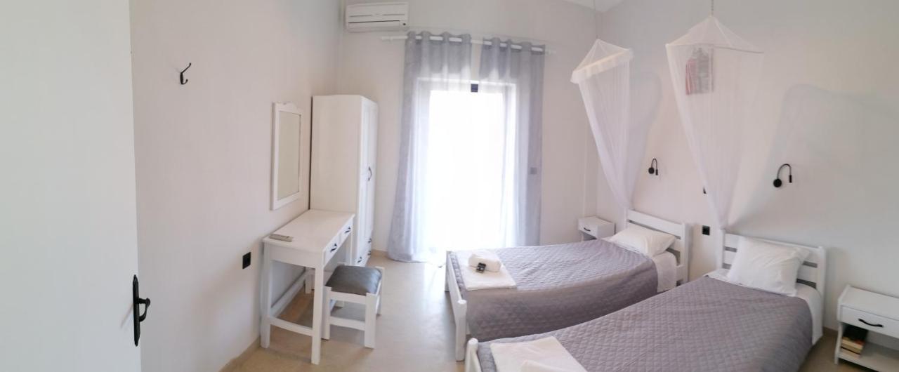 Makis Apartments 아릴라스 외부 사진