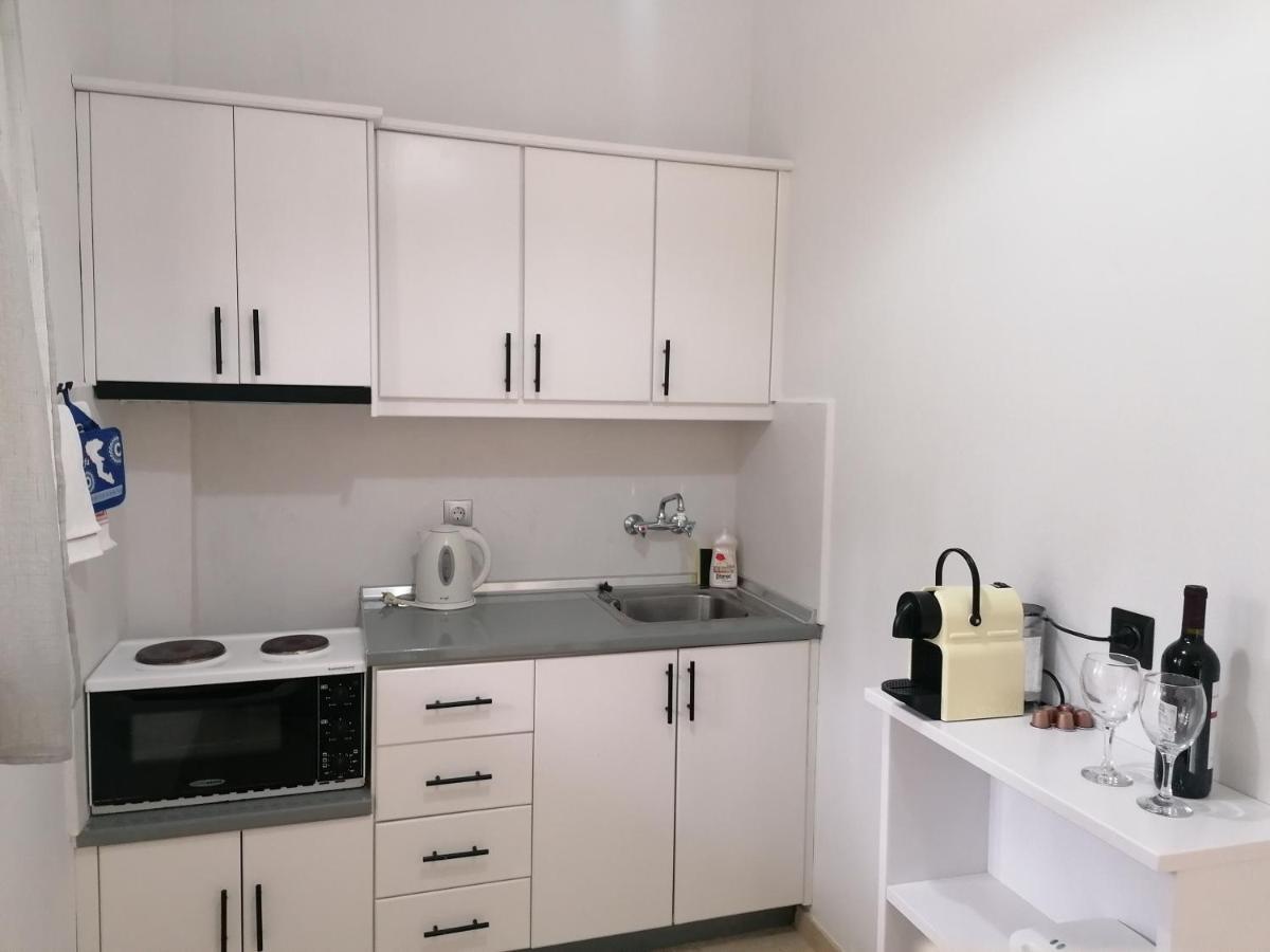Makis Apartments 아릴라스 외부 사진