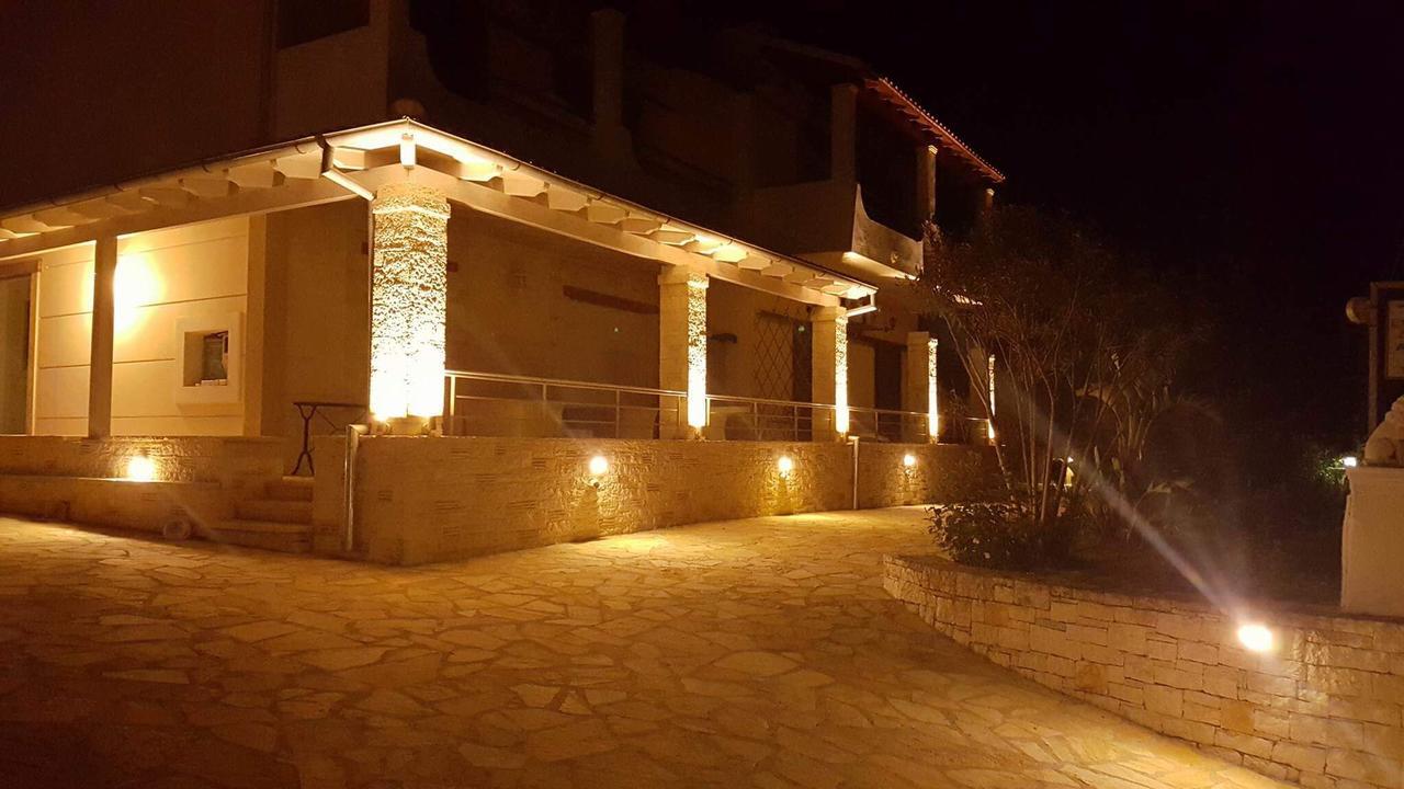 Makis Apartments 아릴라스 외부 사진